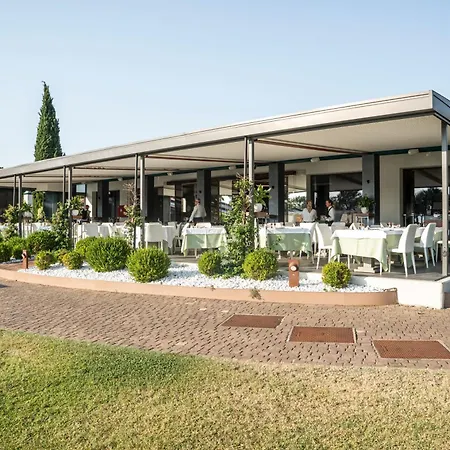 Splendido Bay Luxury Spa Resort-3